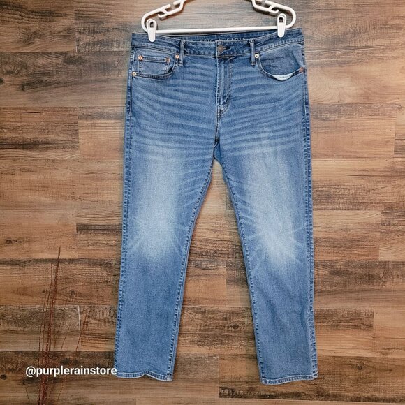American Eagle Jeans 36x32 Measures 36x30 Slim Straight Airflex+ Medium Light - Picture 1 of 13